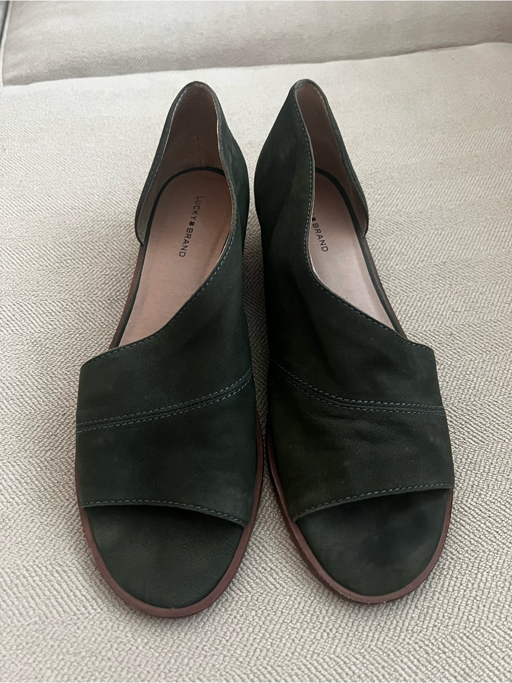 Lucky Brand Women's Olive Green Suede Serkie Open-Toe sandals
